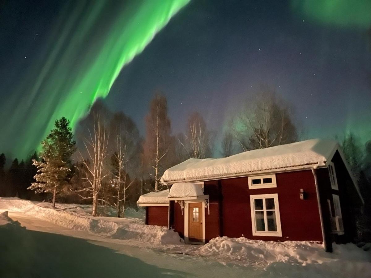 Bogaerdan, Cozy Cabin By The Lulea River Harads Bagian luar foto